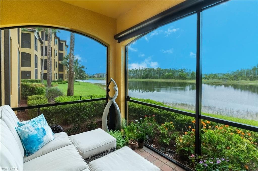 9584 Trevi CT 5212 NAPLES, FL 34113