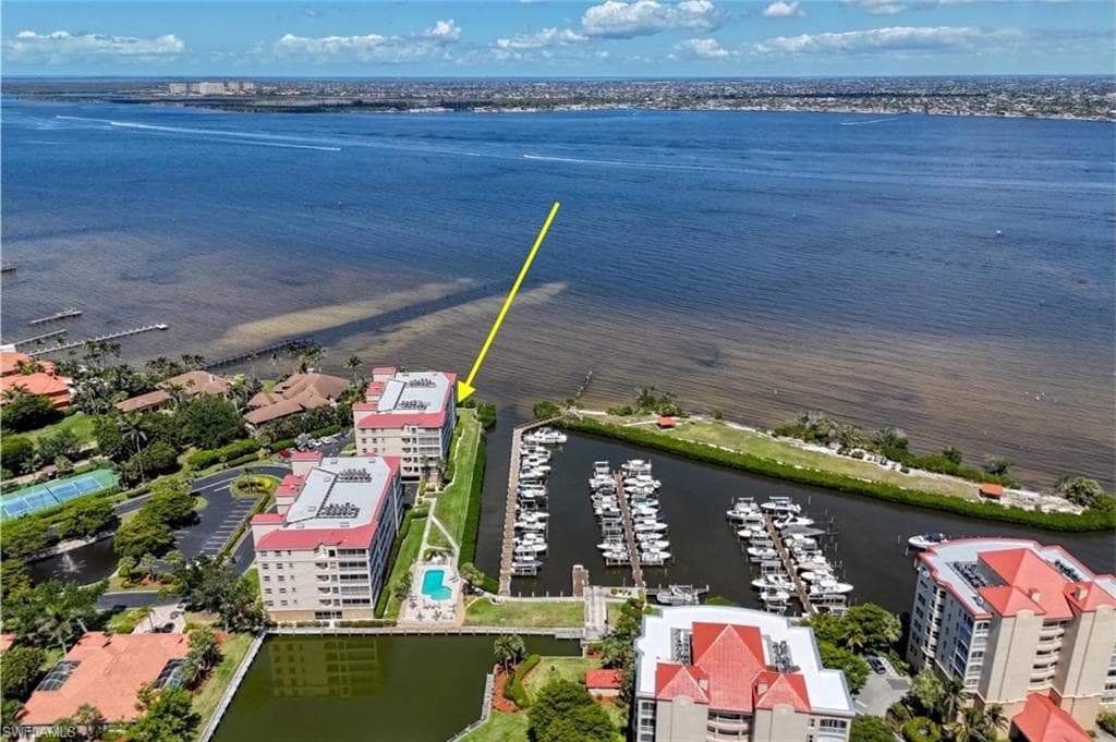 15220 Portside DR 301 FORT MYERS, FL 33908