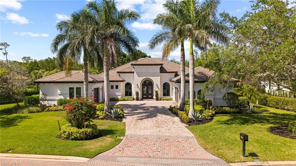 6363 Burnham RD NAPLES, FL 34119