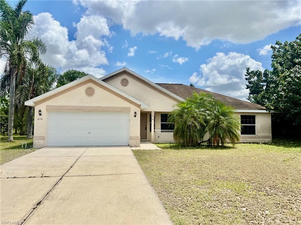 210 North AVE LEHIGH ACRES, FL 33936