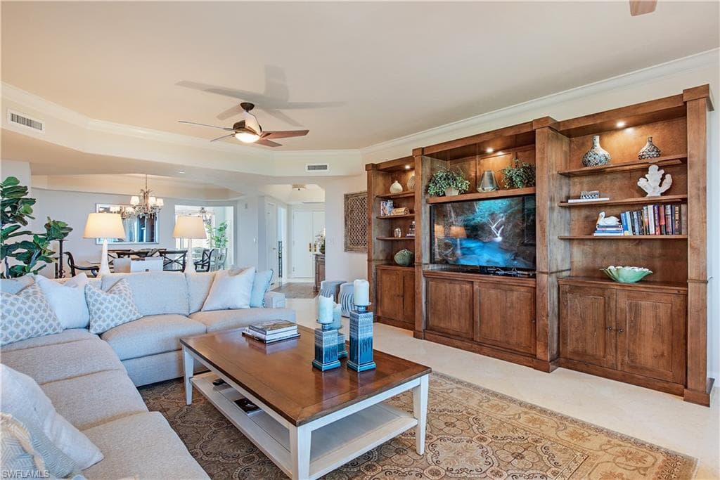 7117 Pelican Bay BLVD 906 NAPLES, FL 34108