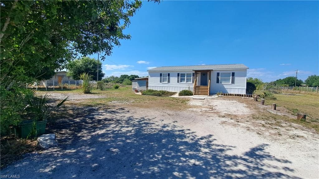221 Horse Club AVE CLEWISTON, FL 33440