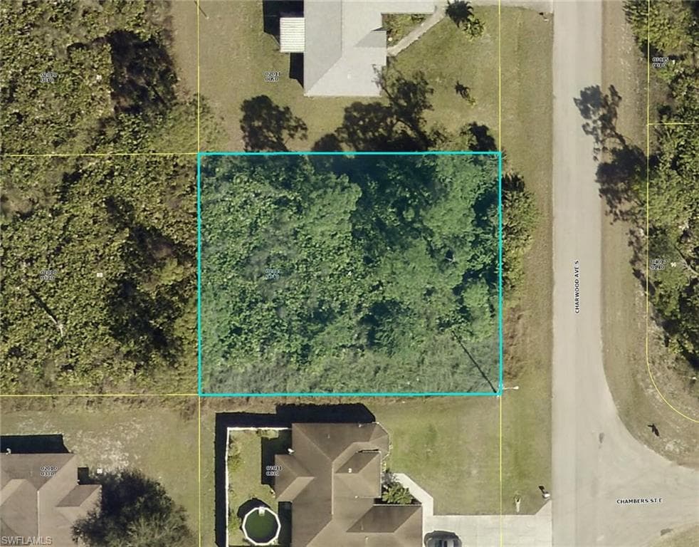 392 Charwood AVE S LEHIGH ACRES, FL 33974