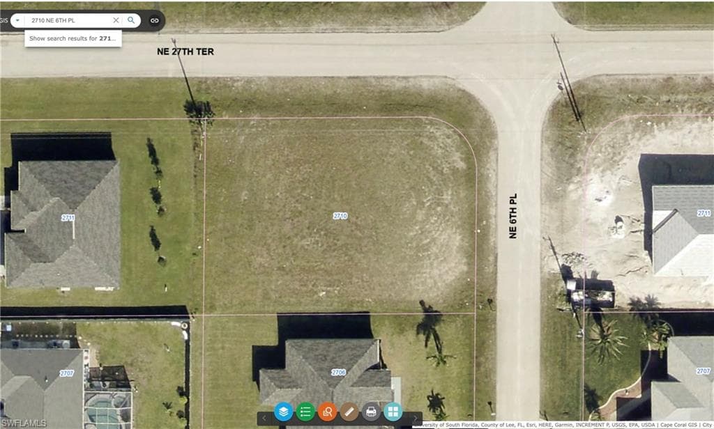 2710 NE 6th PL CAPE CORAL, FL 33909