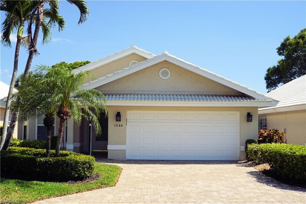 1546 Weybridge CIR NAPLES, FL 34110