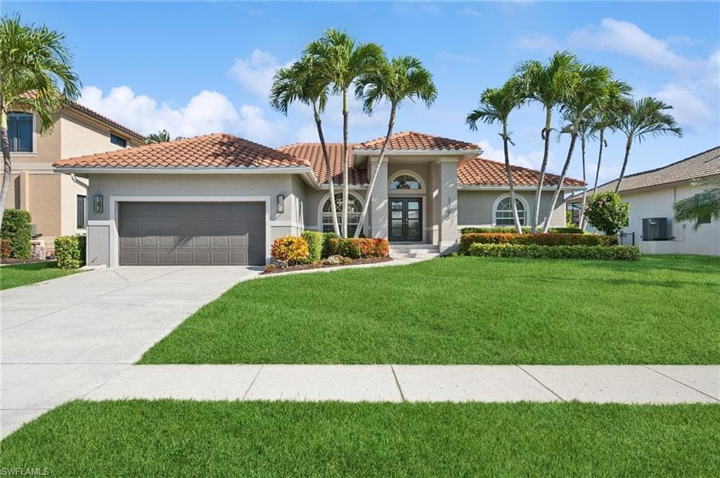 1106 Lighthouse CT MARCO ISLAND, FL 34145