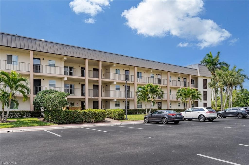 1010 Manatee RD B304 NAPLES, FL 34114