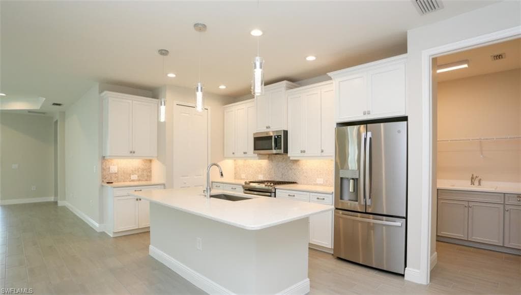 2428 Ariane DR NAPLES, FL 34112