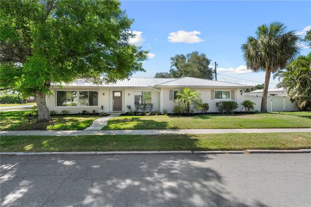 5664 Natoma DR FORT MYERS, FL 33919