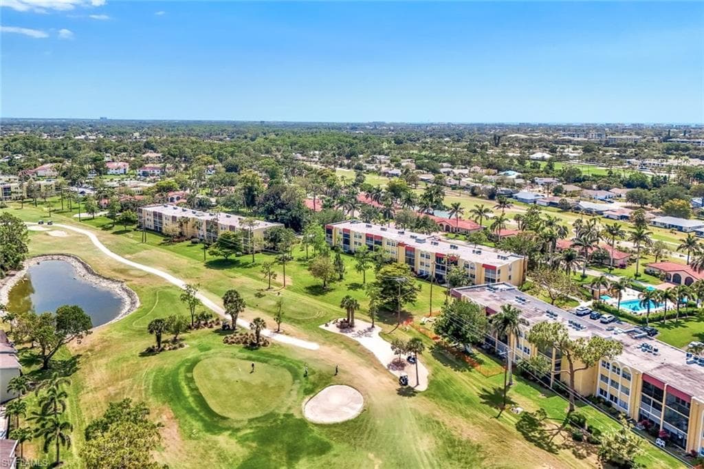 1084 Forest Lakes DR 201 NAPLES, FL 34105