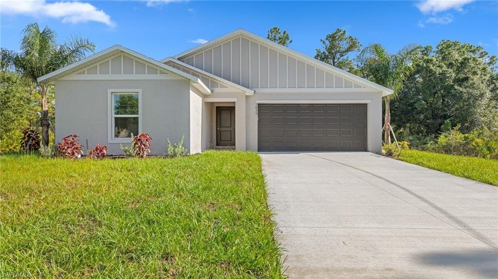 1039 Belmont ST E LEHIGH ACRES, FL 33974