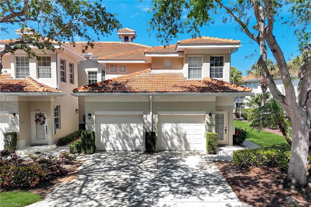 3056 Horizon LN 1307 NAPLES, FL 34109