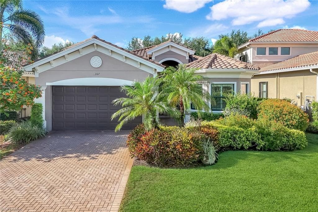 3267 Pacific DR NAPLES, FL 34119