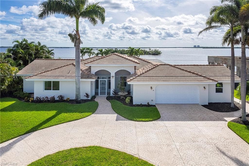 13 Bayview BLVD FORT MYERS BEACH, FL 33931