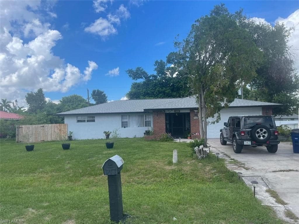 205 Utah AVE FORT MYERS, FL 33905