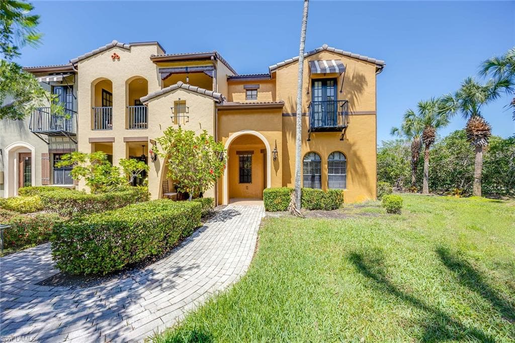 9134 Chula Vista ST 125 NAPLES, FL 34113