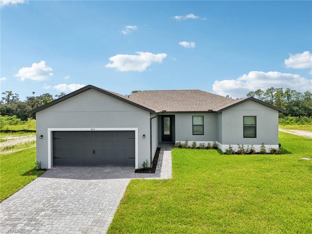 923 Admiral Bull Halsey AVE LABELLE, FL 33935