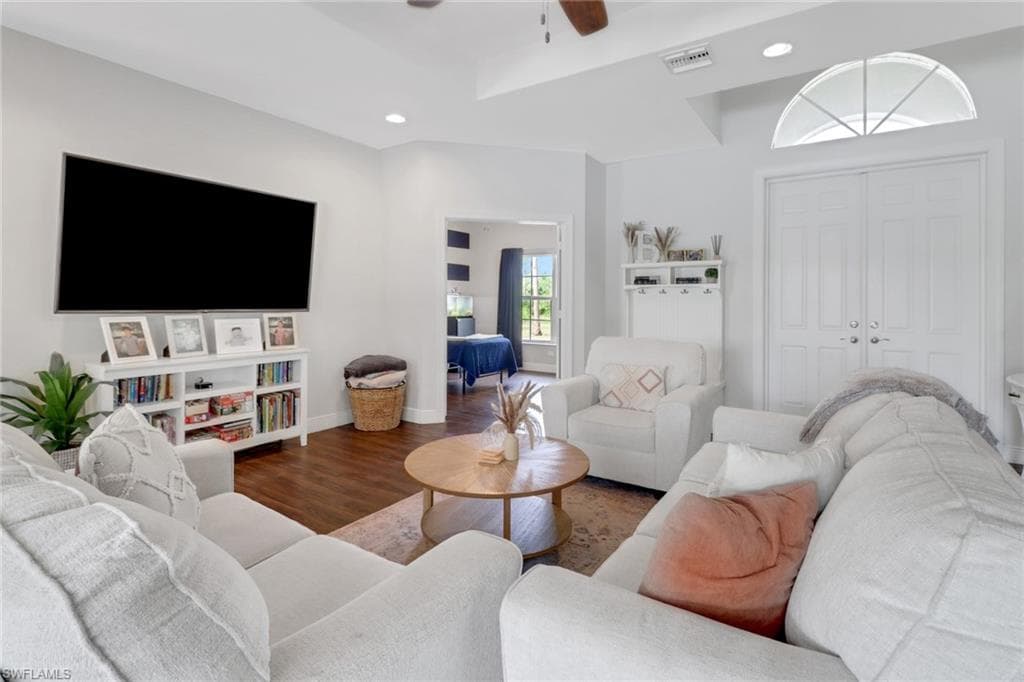 4910 18th ST NE NAPLES, FL 34120