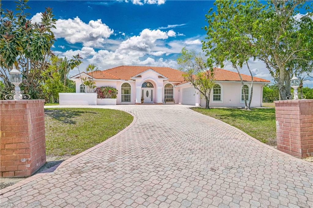 12280 Soria LN BONITA SPRINGS, FL 34135