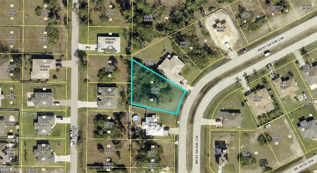 4024 W Gator CIR CAPE CORAL, FL 33909