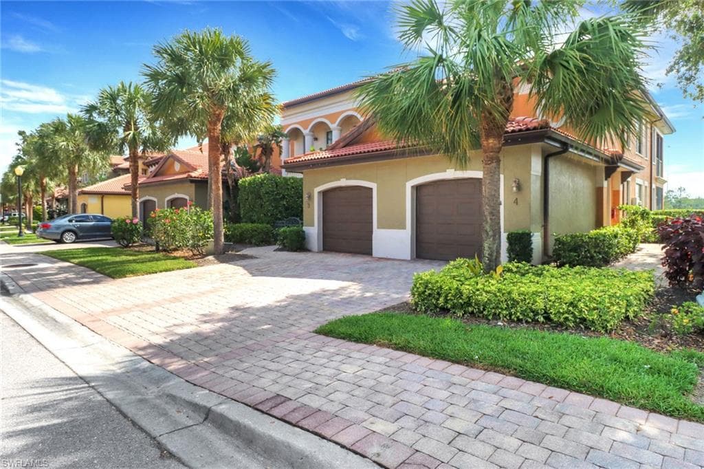 1284 Verde DR 3804 NAPLES, FL 34105