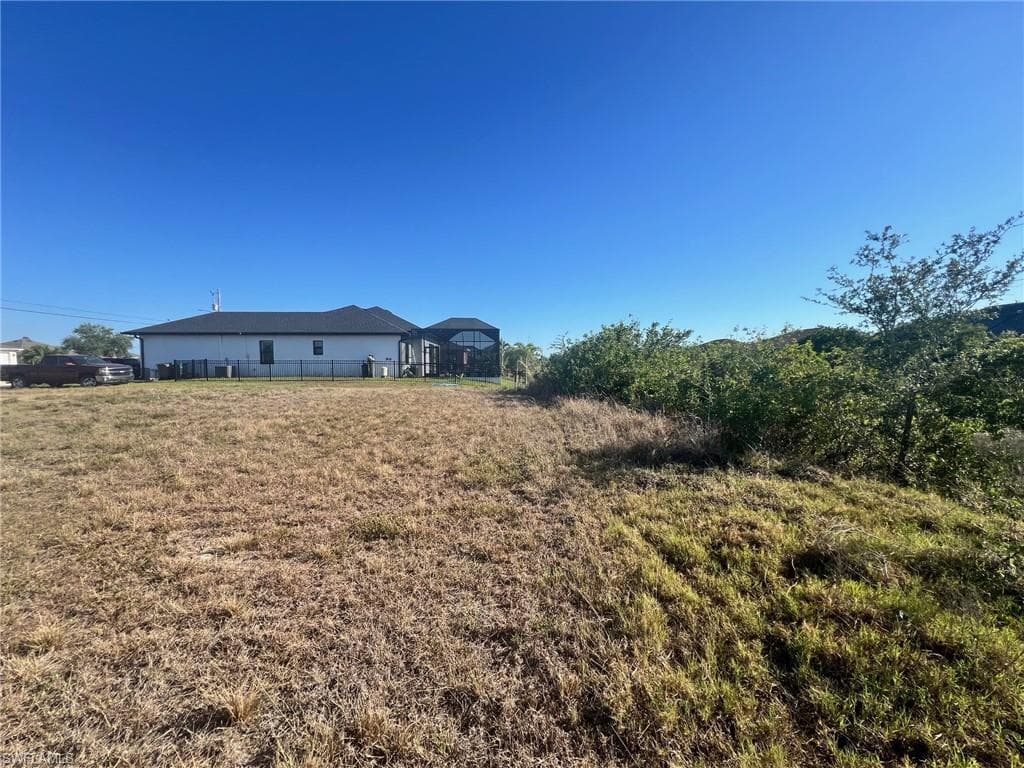 1318 NE 9th AVE CAPE CORAL, FL 33909