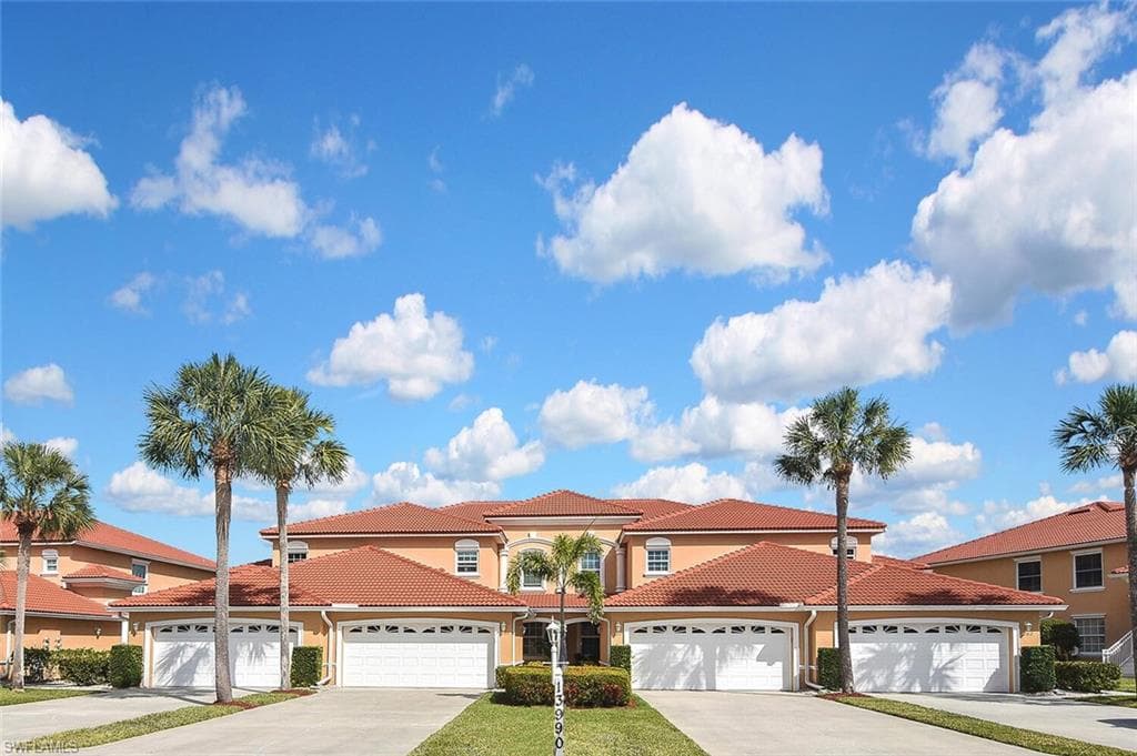 13990 Eagle Ridge Lakes DR 102 FORT MYERS, FL 33912