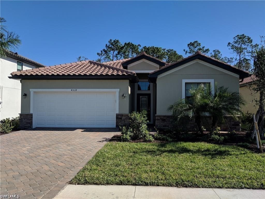 4339 Raffia Palm CIR NAPLES, FL 34119