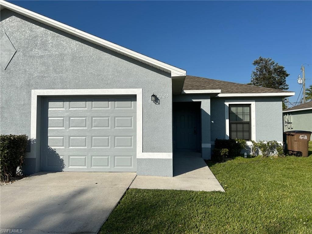 3724 SE 9th PL CAPE CORAL, FL 33904
