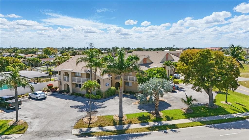 4321 Country Club BLVD 102 CAPE CORAL, FL 33904