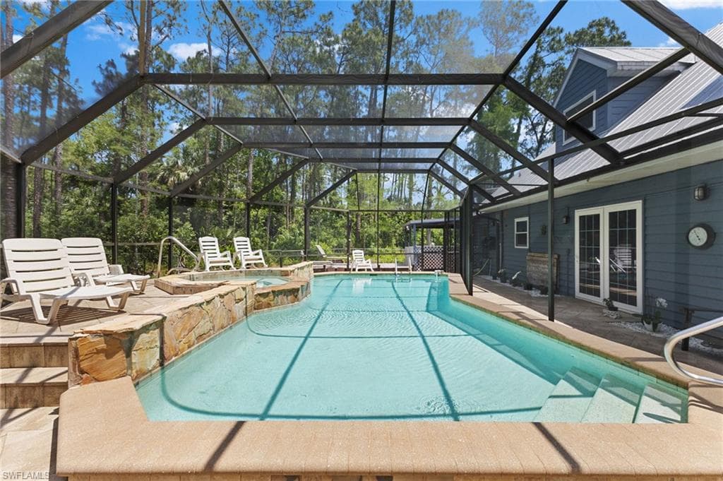 4925 Boxwood WAY NAPLES, FL 34116