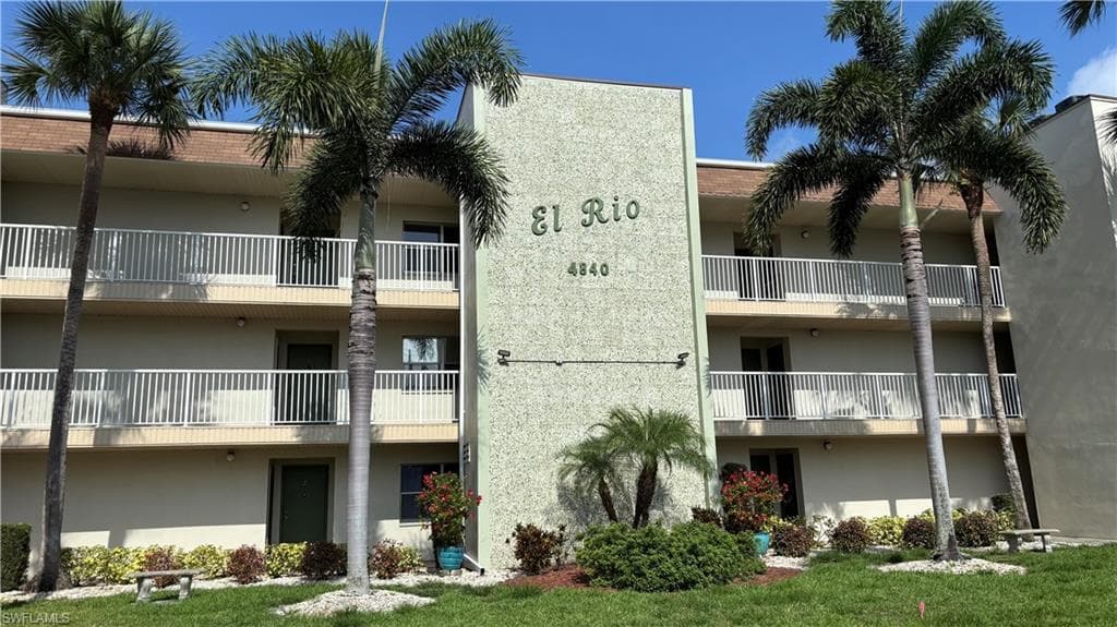 4840 Golf Club CT 11 NORTH FORT MYERS, FL 33903
