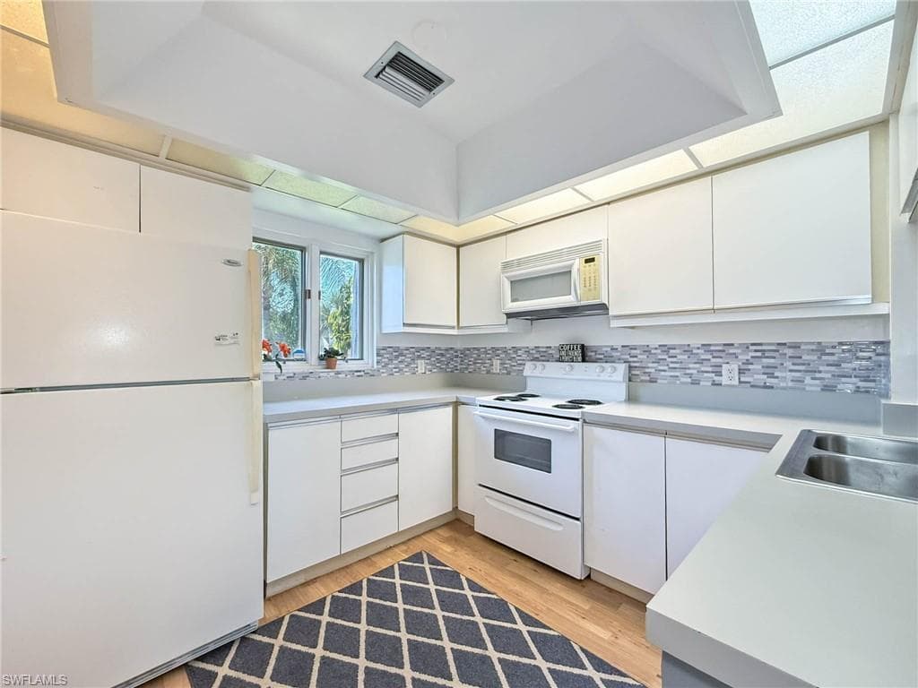1632 Spoonbill LN B NAPLES, FL 34105