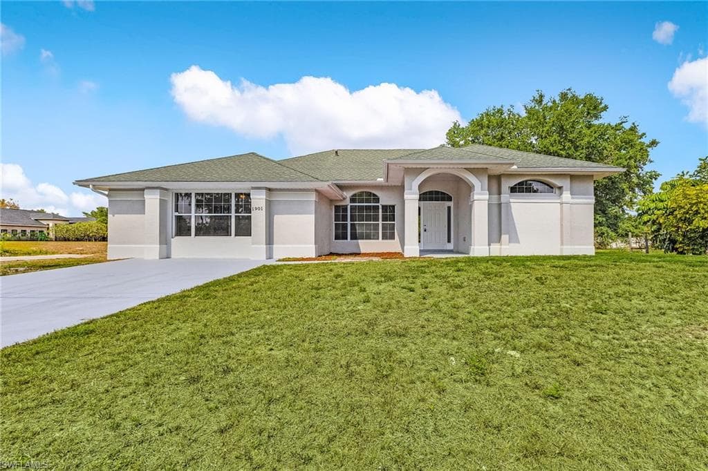1901 Venice AVE N LEHIGH ACRES, FL 33971