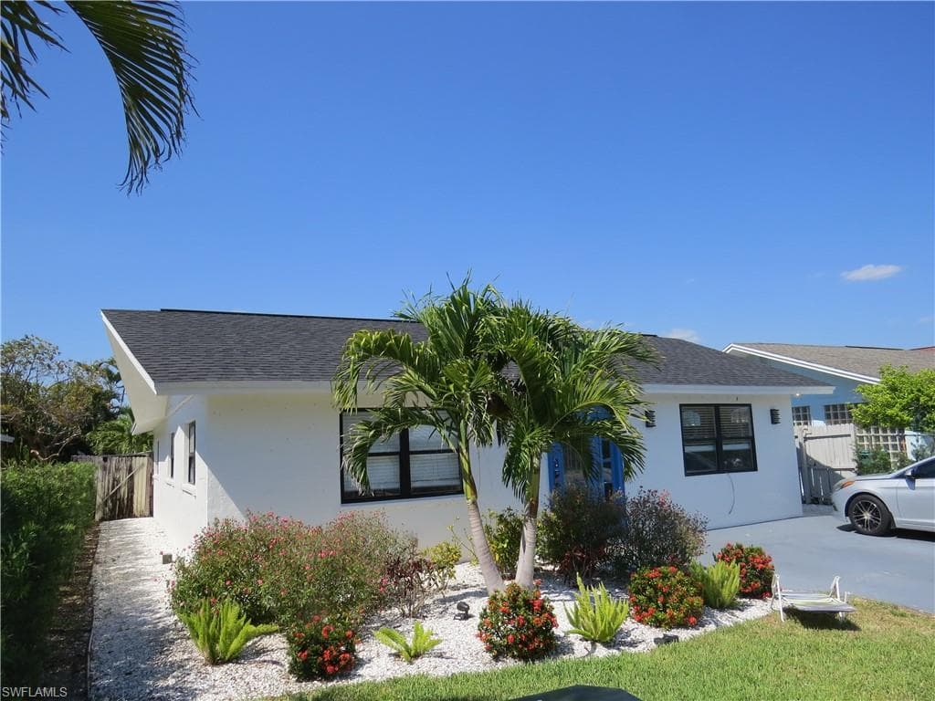 717 95th AVE N 3 NAPLES, FL 34108
