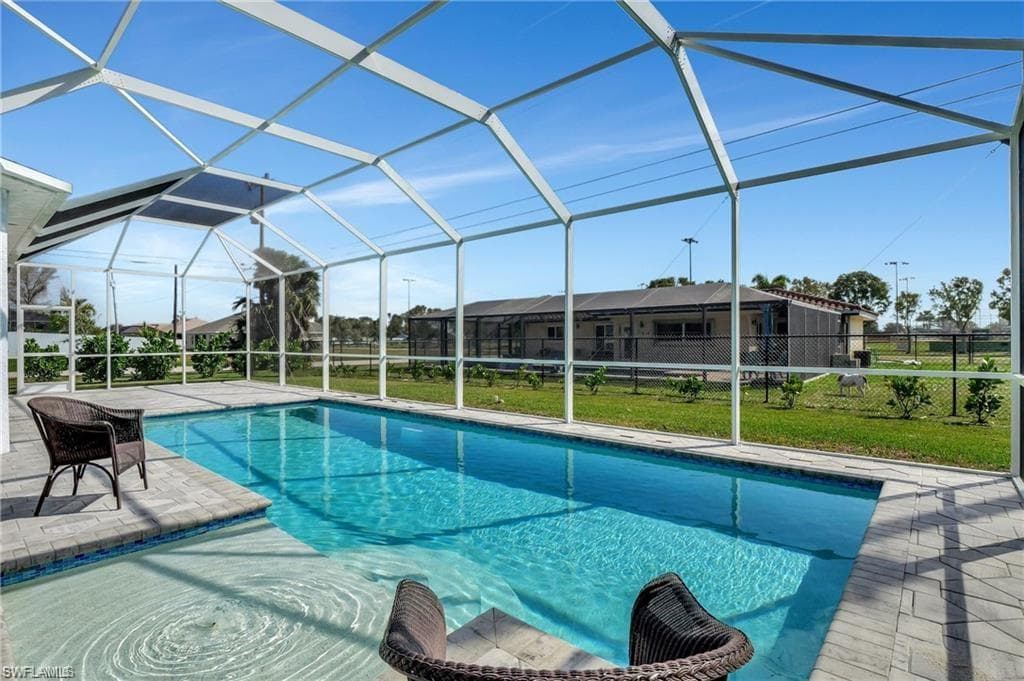 302 SW 29th ST CAPE CORAL, FL 33914