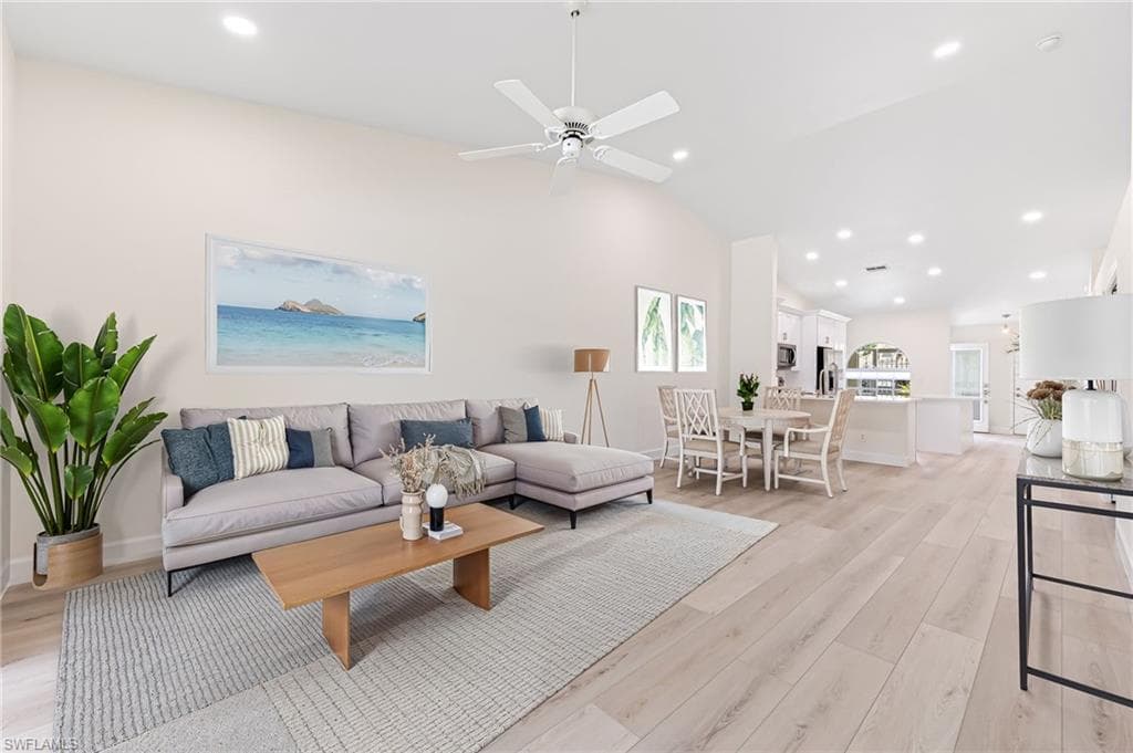 8562 Mustang DR 31 NAPLES, FL 34113