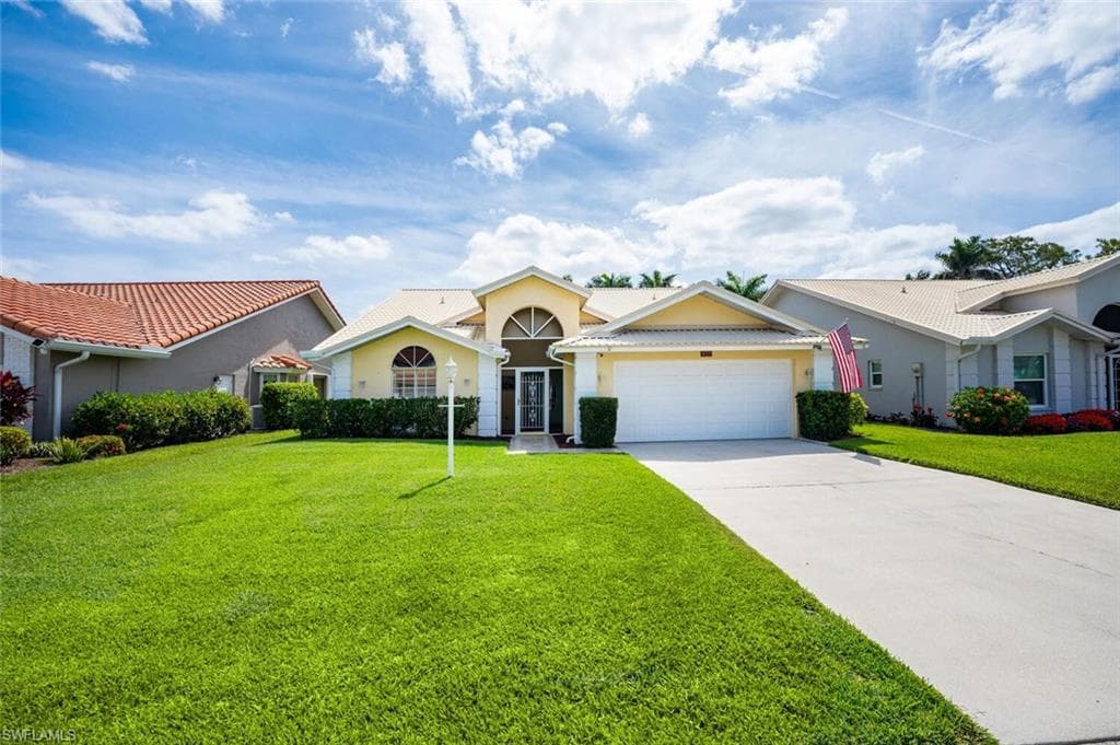 522 COUNTRYSIDE DR NAPLES, FL 34104