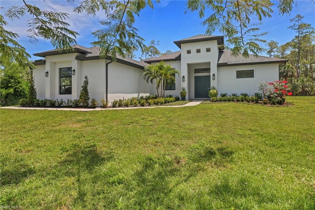 1340 Logan BLVD S NAPLES, FL 34116
