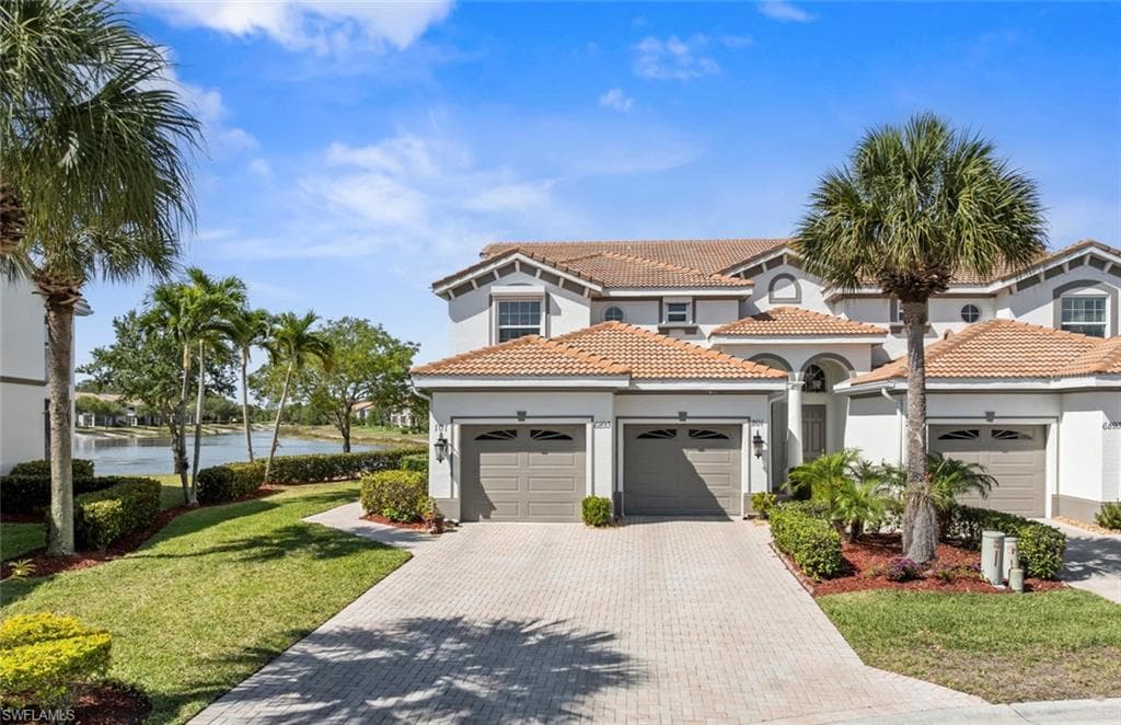 6893 Sterling Greens CT 201 NAPLES, FL 34104