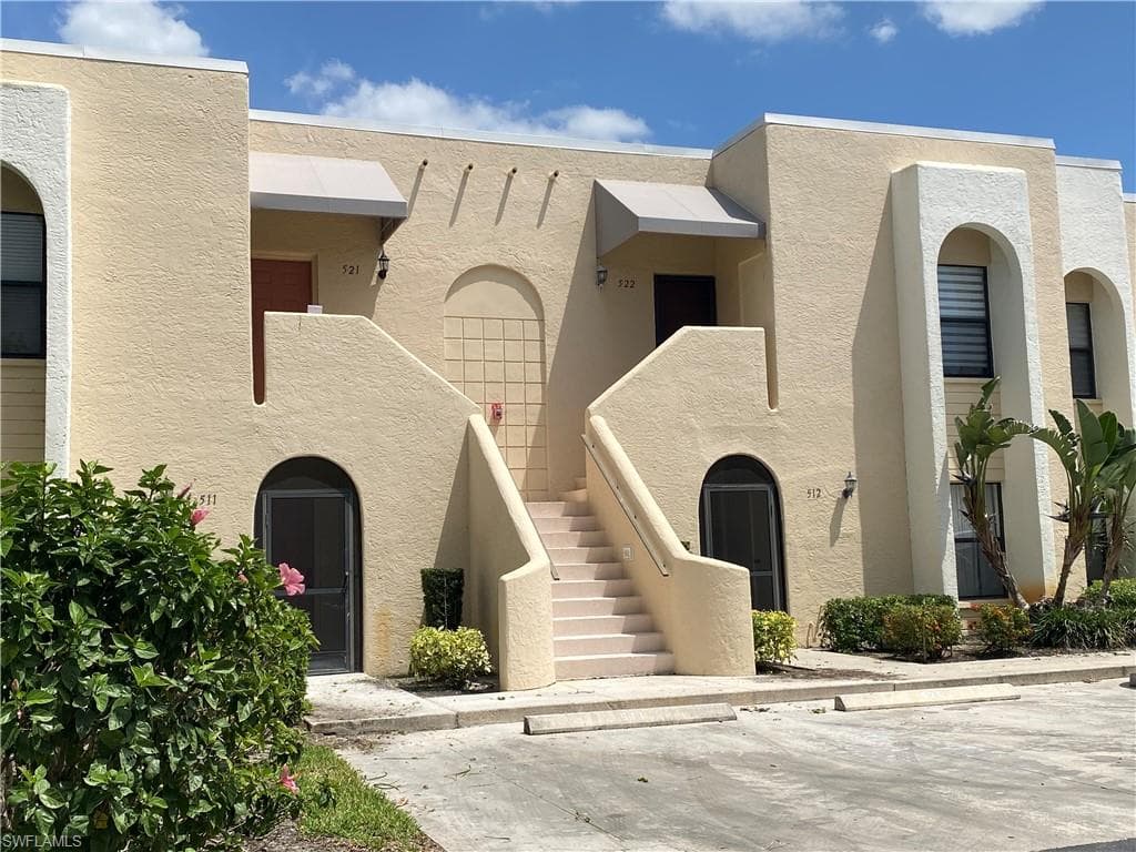 3327 Olympic DR 512 NAPLES, FL 34105