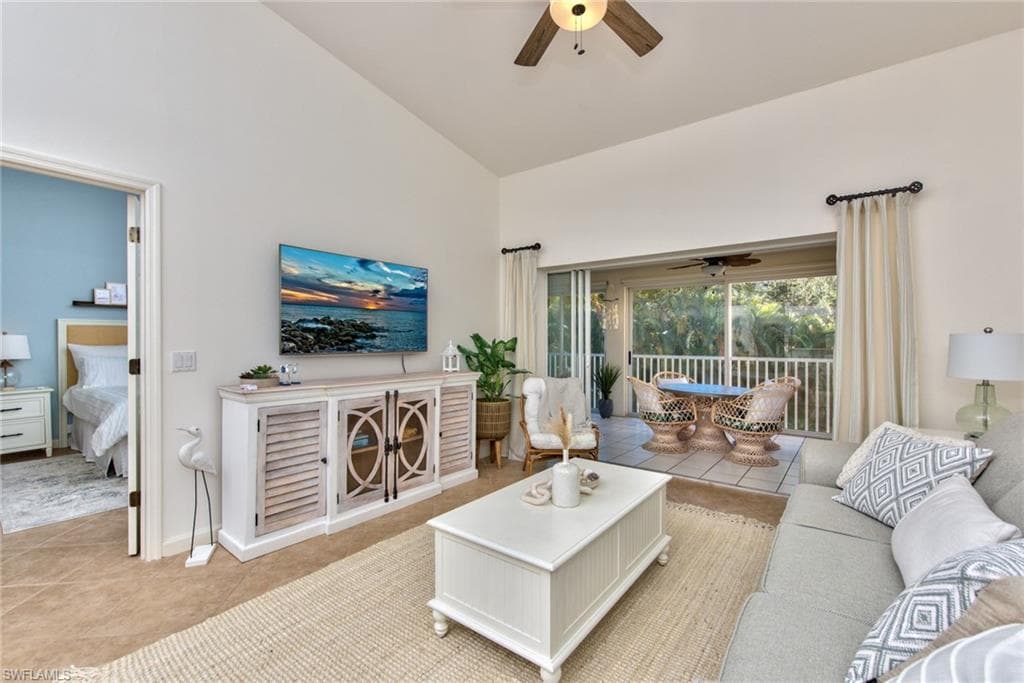 1941 Cascades DR 5704 NAPLES, FL 34112