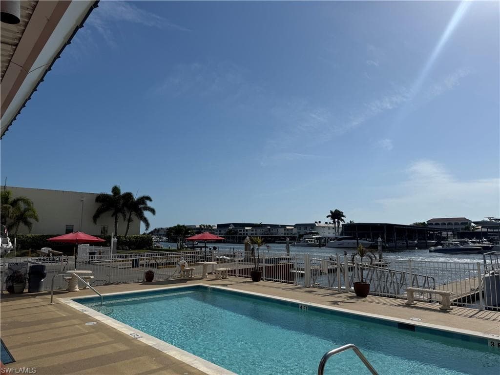 750 RIVER POINT A1-17 DR NAPLES, FL 34102