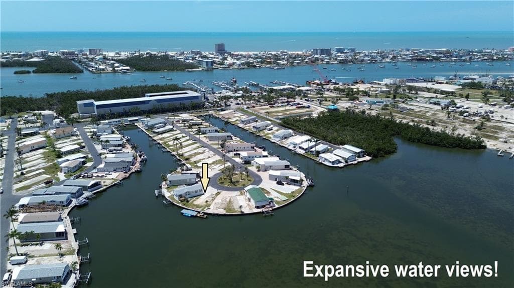 43 Doubloon WAY FORT MYERS BEACH, FL 33931