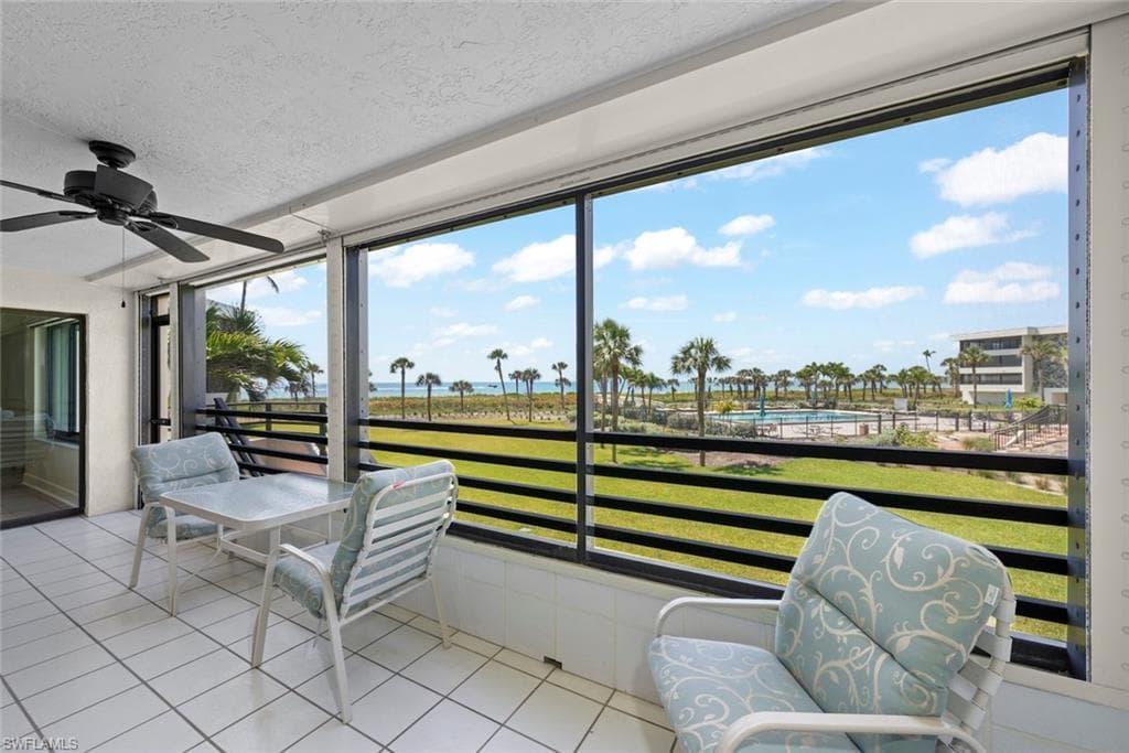 1605 Middle Gulf DR 105 SANIBEL, FL 33957