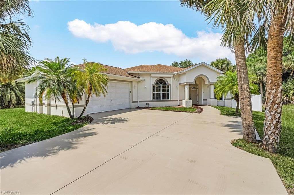 511 North AVE LEHIGH ACRES, FL 33972