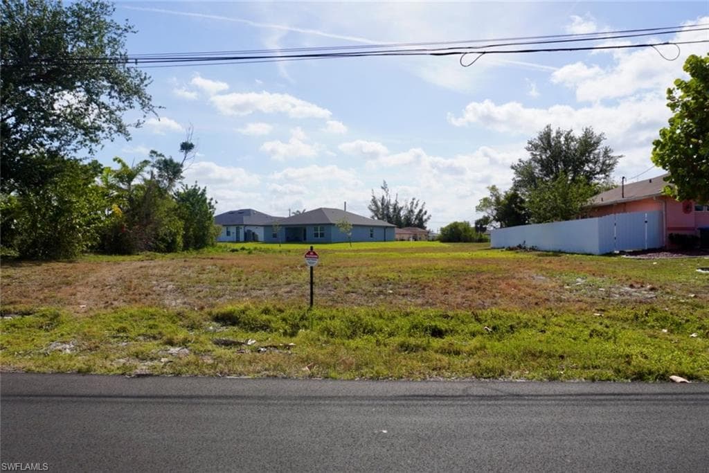 113 SW 17th PL CAPE CORAL, FL 33991