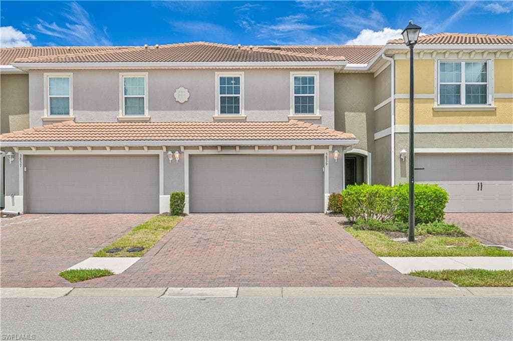 3839 Tilbor CIR FORT MYERS, FL 33916