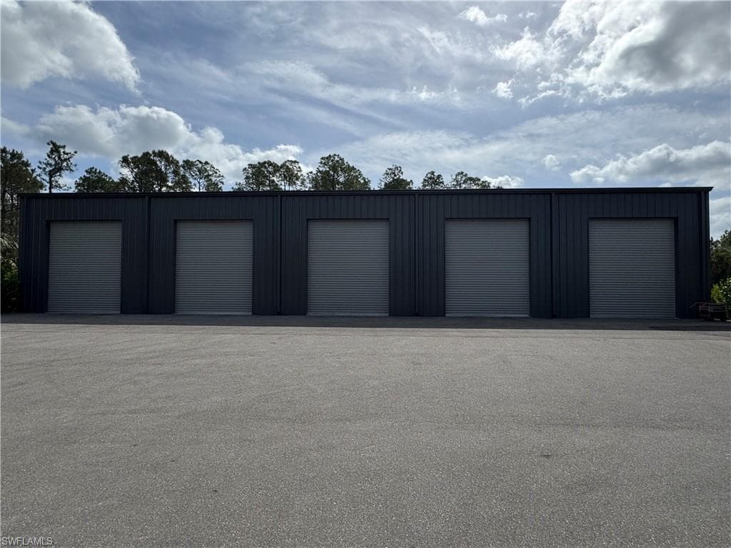 582 17TH ST SW NAPLES, FL 34117