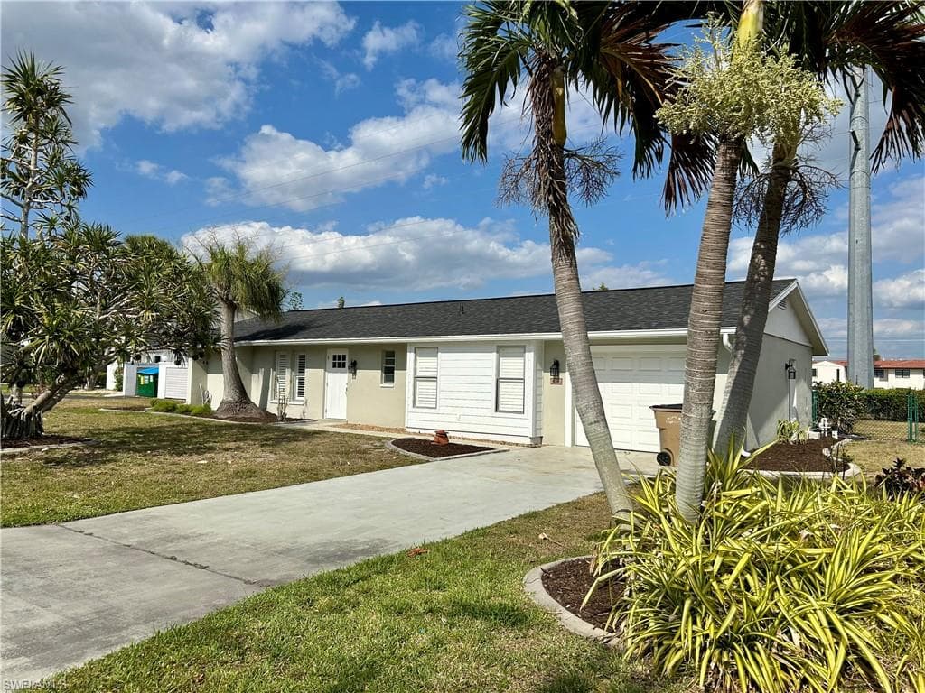 4709 SW Santa Barbara PL CAPE CORAL, FL 33914